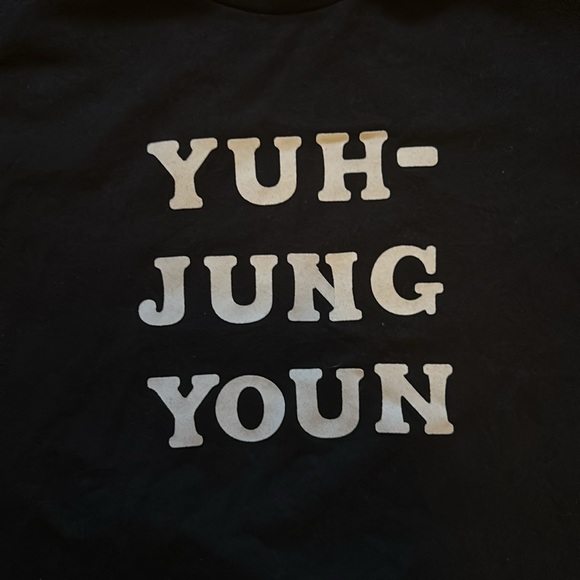 Custom made Oscar winning Korean actress Yuh-Jung Youn tee - Picture 2 of 4